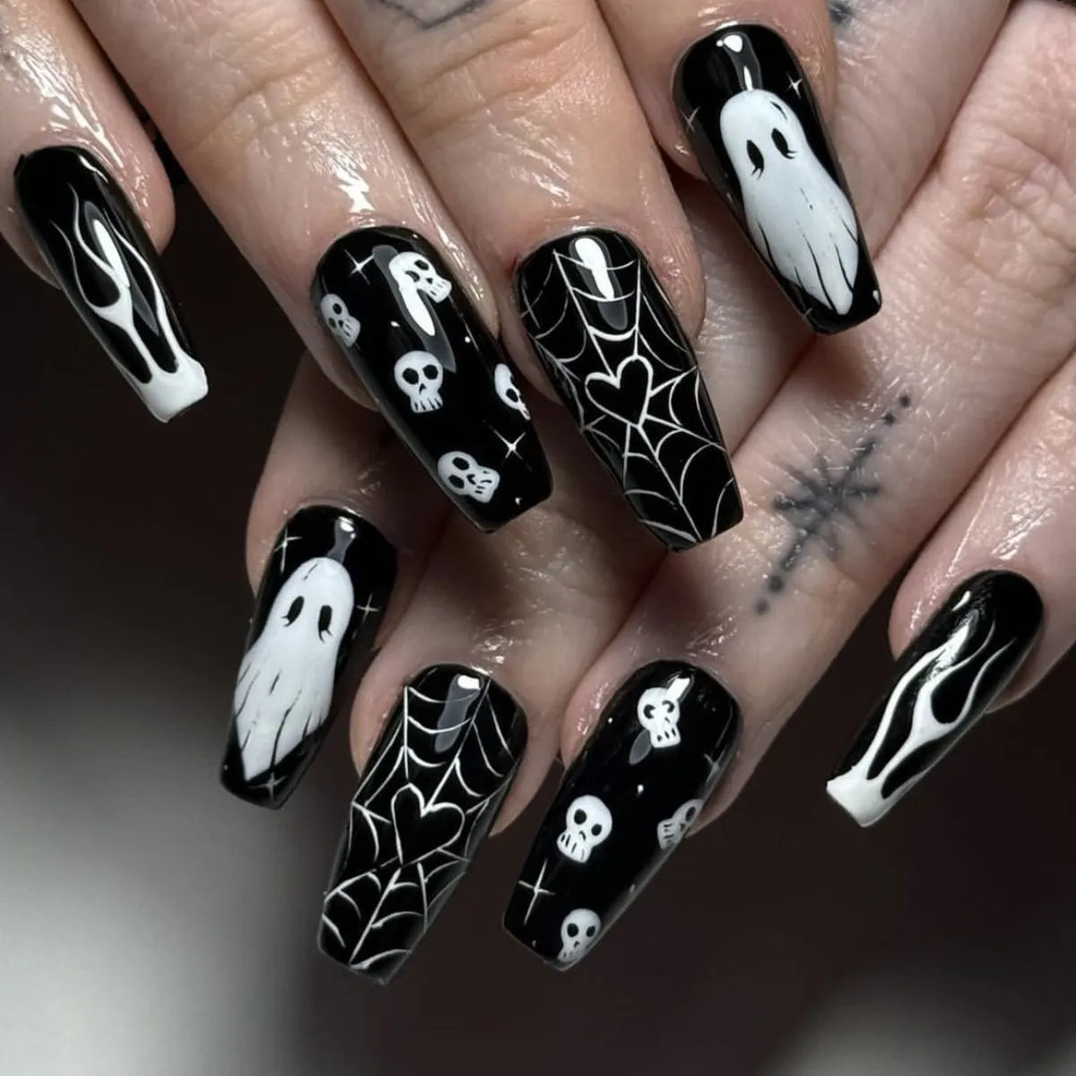 2025 Halloween False Nails Black Gothic Punk Almond Coffin Press on Nails Women Rose Flower Bat Ghost Print Design False Nails