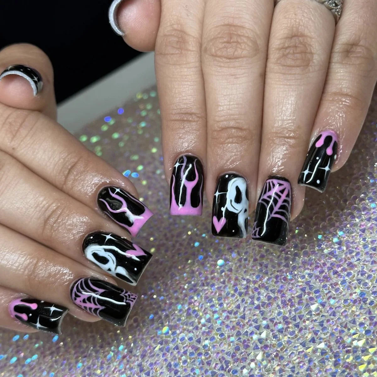 2025 Halloween False Nails Black Gothic Punk Almond Coffin Press on Nails Women Rose Flower Bat Ghost Print Design False Nails
